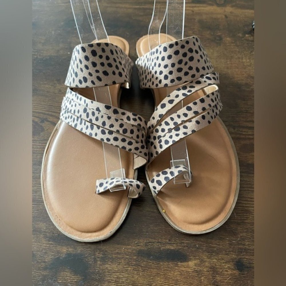 UNIVERSAL Thread slip on Animal Print Sandal size 11 NEW